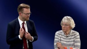 Pia Kjærsgaard og Benny Engelbrecht er langt fra enige om den fundamentale betydning af ja eller nej til retsforbeholdet